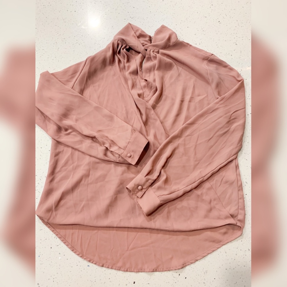 Dusty Rose SOHO Keyhole Blouse